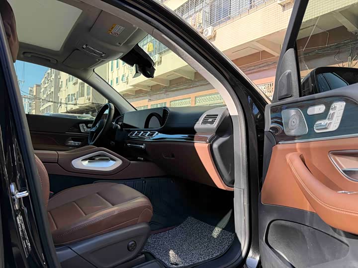 Фото 12 - Mercedes-Benz GLE-Class