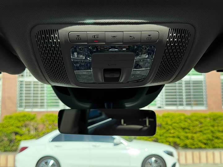 Фото 18 - Mercedes-Benz GLE-Class