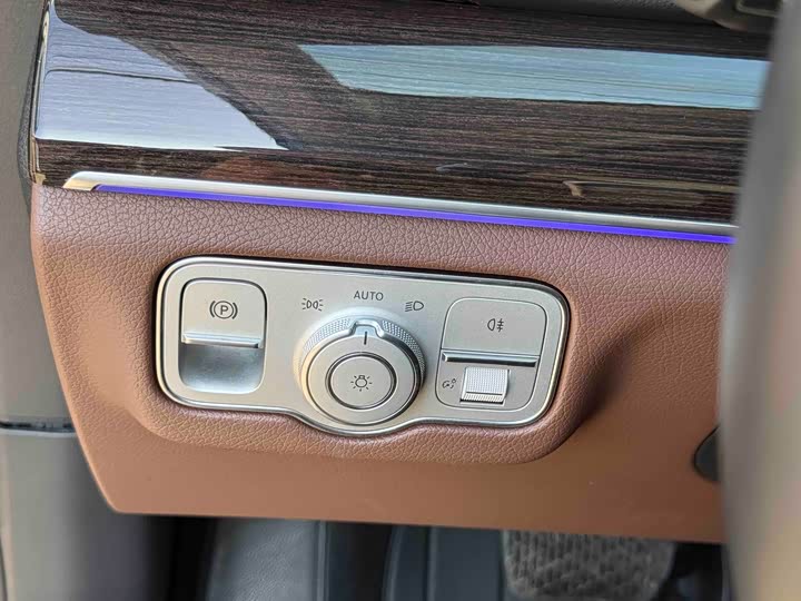 Фото 23 - Mercedes-Benz GLE-Class