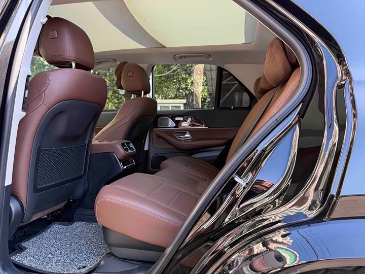 Фото 9 - Mercedes-Benz GLE-Class