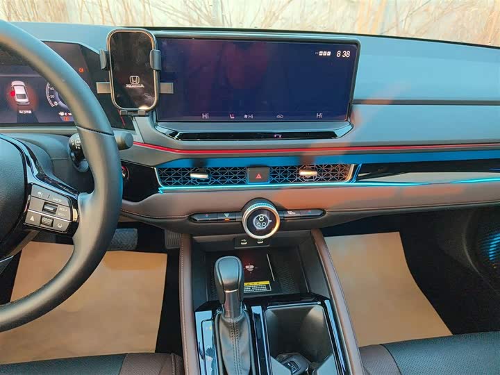 Фото 13 - Honda Inspire