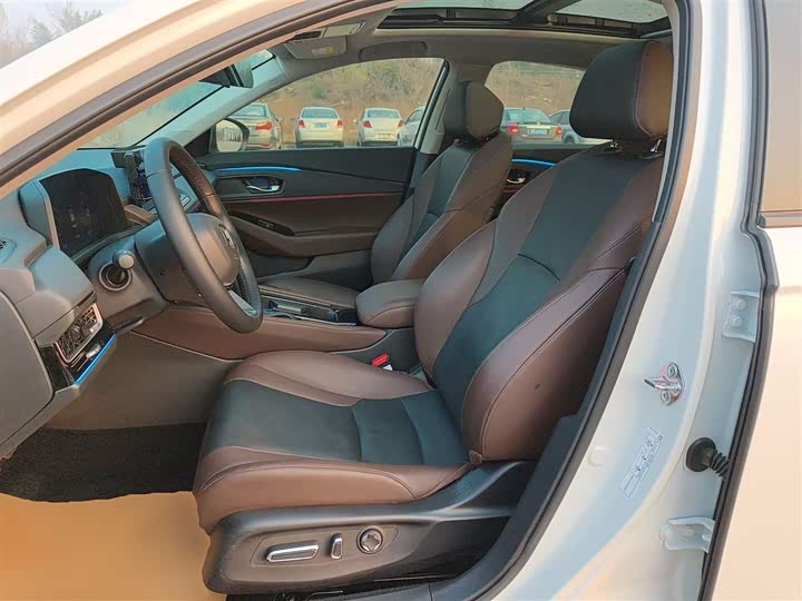 Фото 15 - Honda Inspire