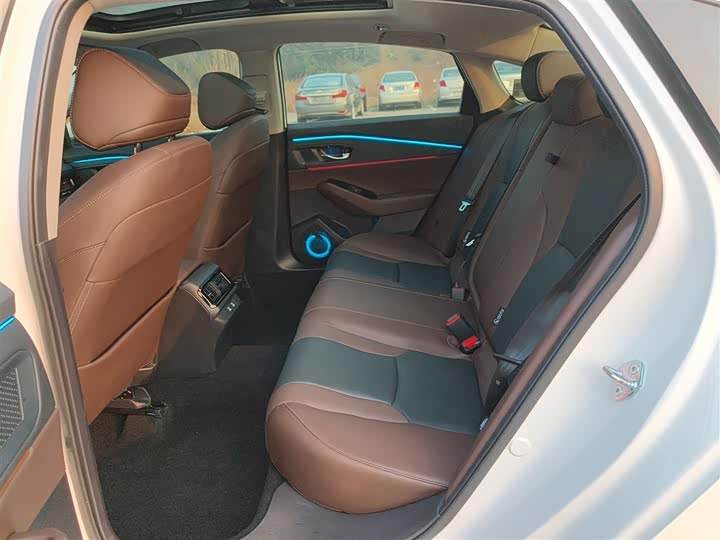 Фото 17 - Honda Inspire