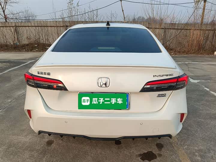 Фото 6 - Honda Inspire