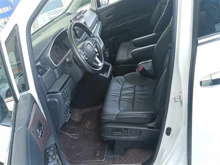 Фото 15 - Honda Odyssey