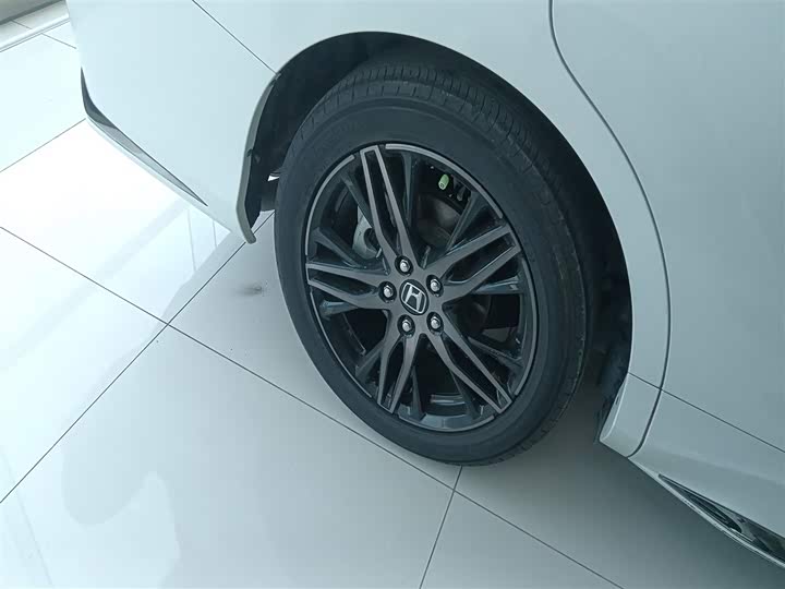 Фото 26 - Honda Odyssey