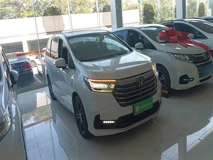 Фото 4 - Honda Odyssey