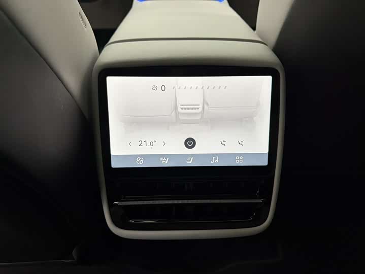 Фото 11 - XPeng G7