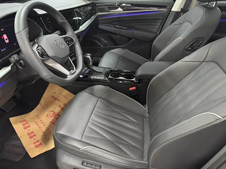 Фото 4 - Volkswagen Passat