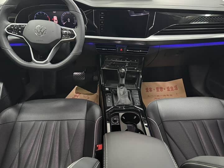 Фото 9 - Volkswagen Passat