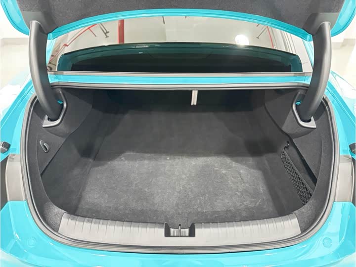 Фото 6 - Xiaomi SU7