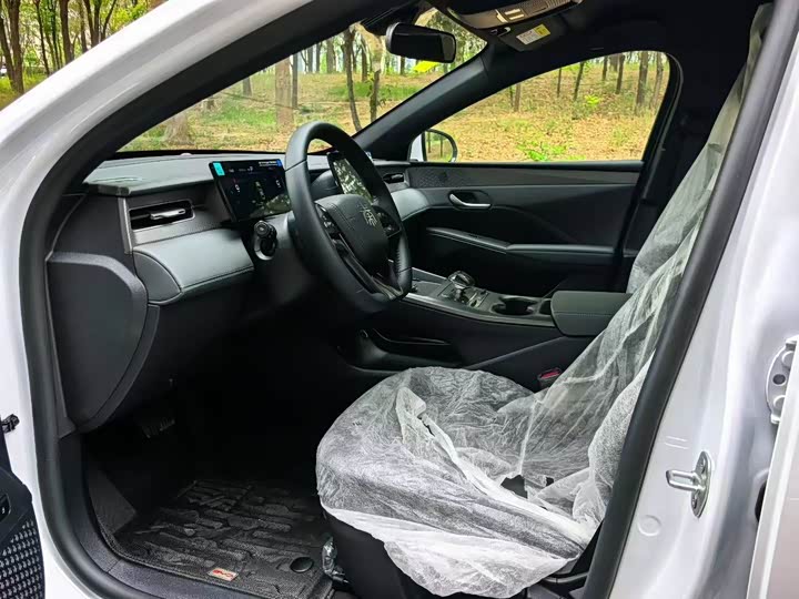 Фото 3 - BYD Qin Plus