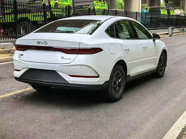 Фото 8 - BYD Qin Plus