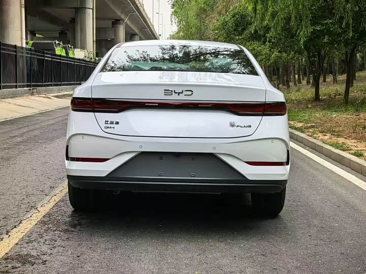 Фото 9 - BYD Qin Plus