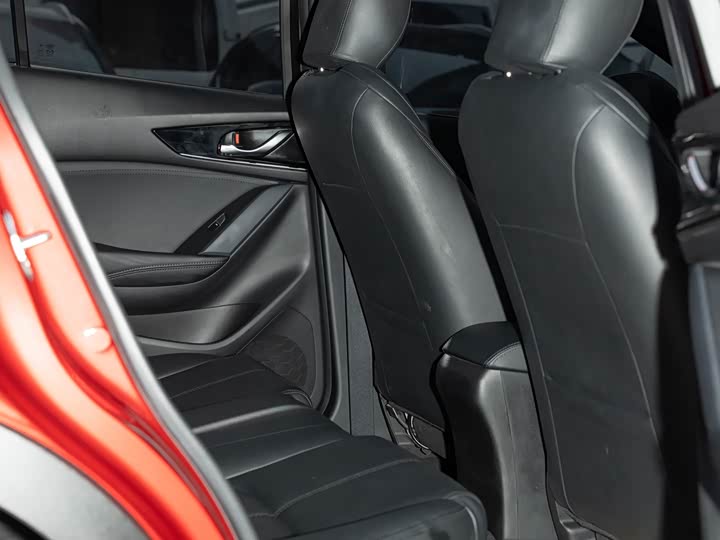 Фото 20 - Mazda CX-4