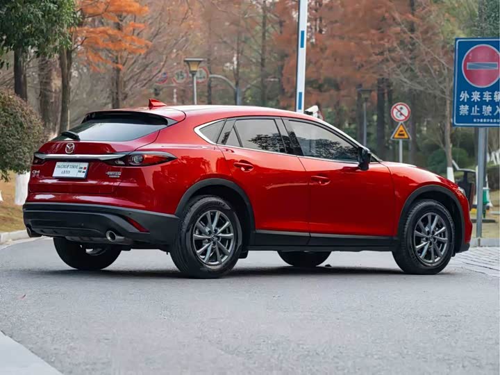 Фото 22 - Mazda CX-4