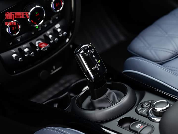 Фото 17 - Mini Clubman