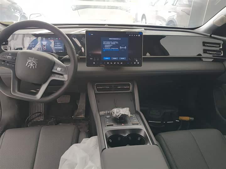 Фото 13 - BYD Qin L