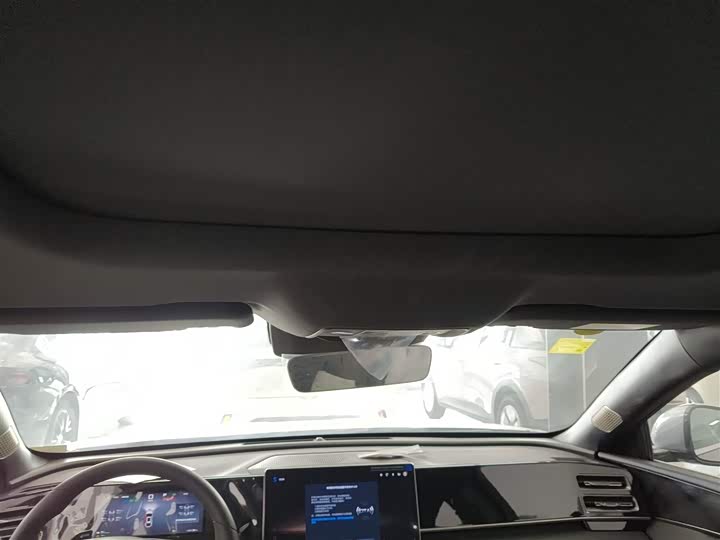 Фото 18 - BYD Qin L