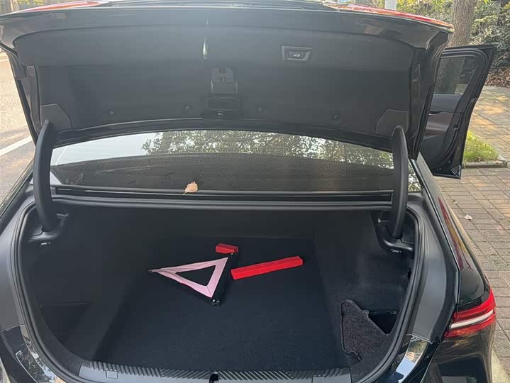 Фото 10 - BMW 5 Series