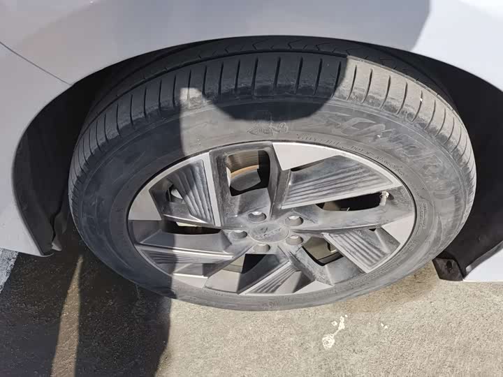 Фото 18 - GAC Aion S Plus