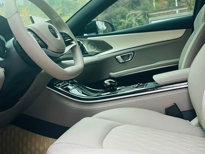 Фото 10 - BYD Han