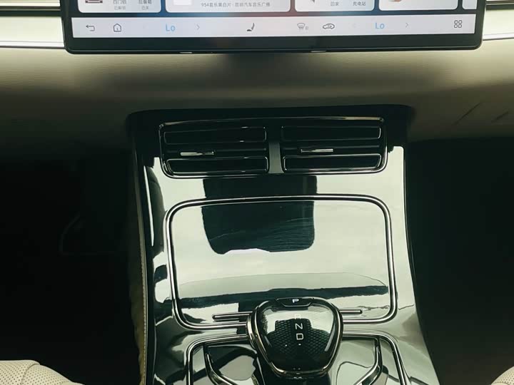 Фото 15 - BYD Han