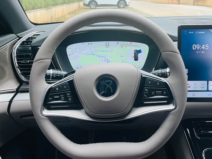 Фото 8 - BYD Han