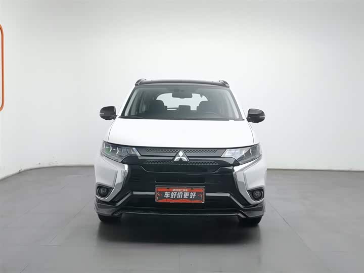 Фото 3 - Mitsubishi Outlander