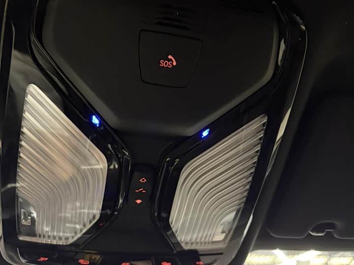 Фото 15 - BMW 5 Series