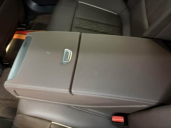 Фото 22 - BMW 5 Series