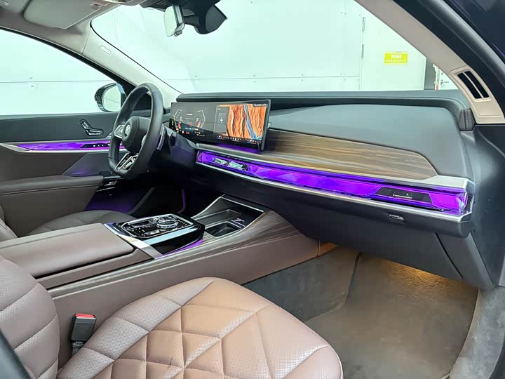 Фото 6 - BMW 7 Series