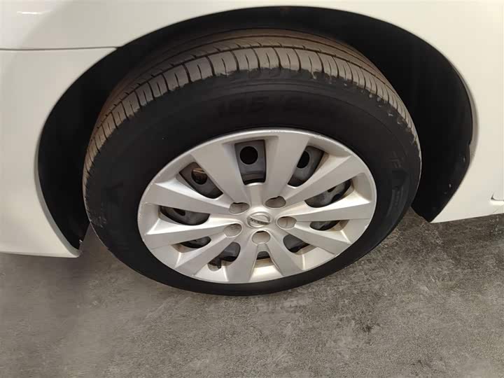 Фото 23 - Nissan Sylphy