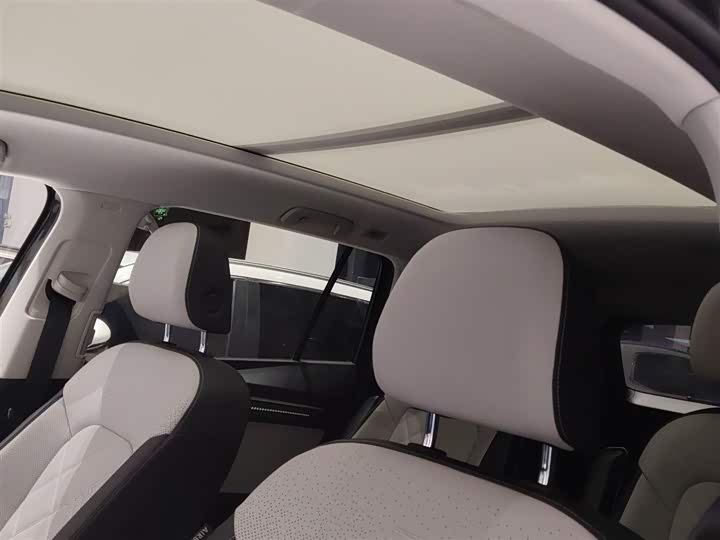 Фото 17 - Volkswagen Talagon