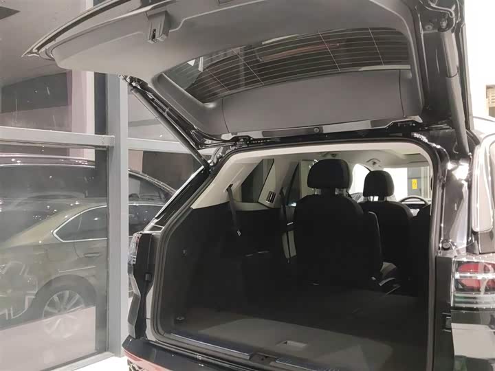 Фото 18 - Volkswagen Talagon