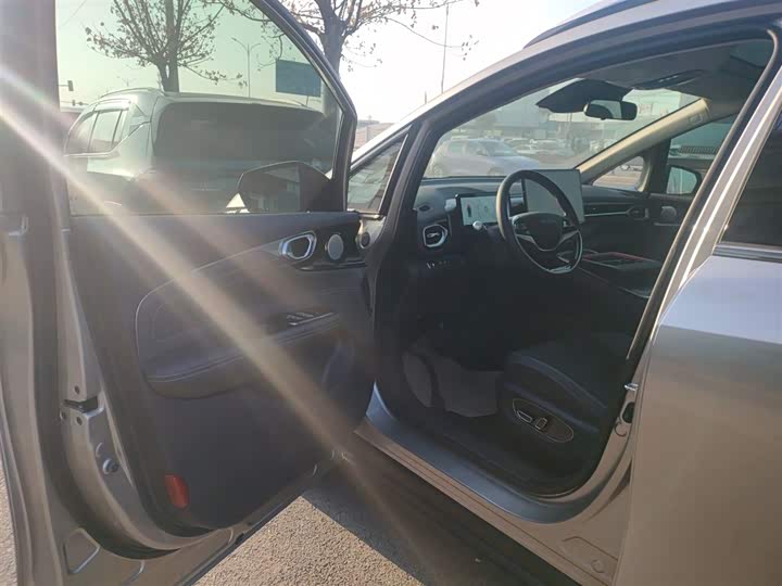 Фото 16 - GAC Aion V