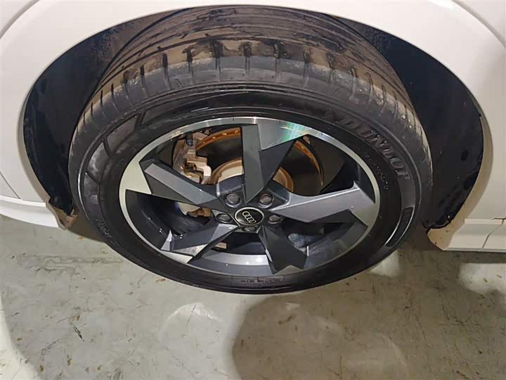 Фото 23 - Audi Q3