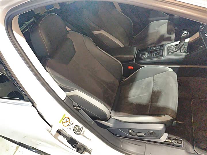 Фото 25 - Audi Q3