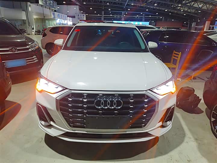 Фото 3 - Audi Q3