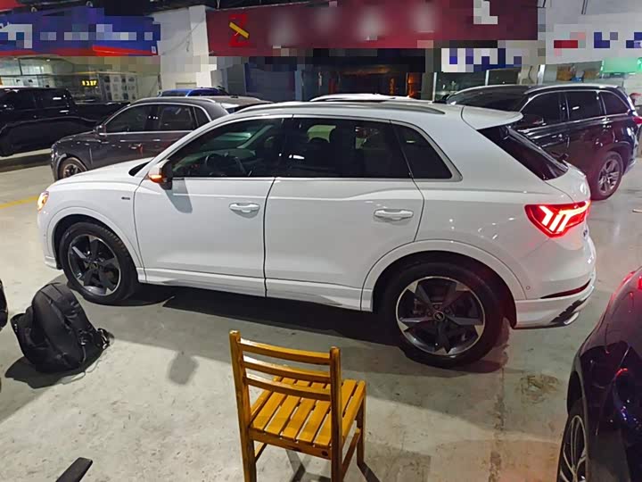 Фото 5 - Audi Q3