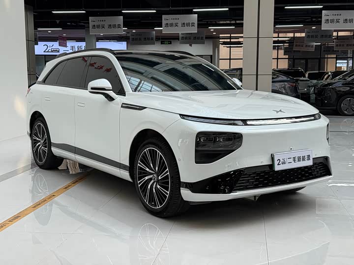 Фото 3 - XPeng G9