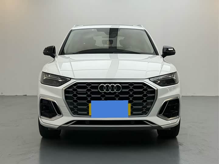 Фото 2 - Audi Q5L