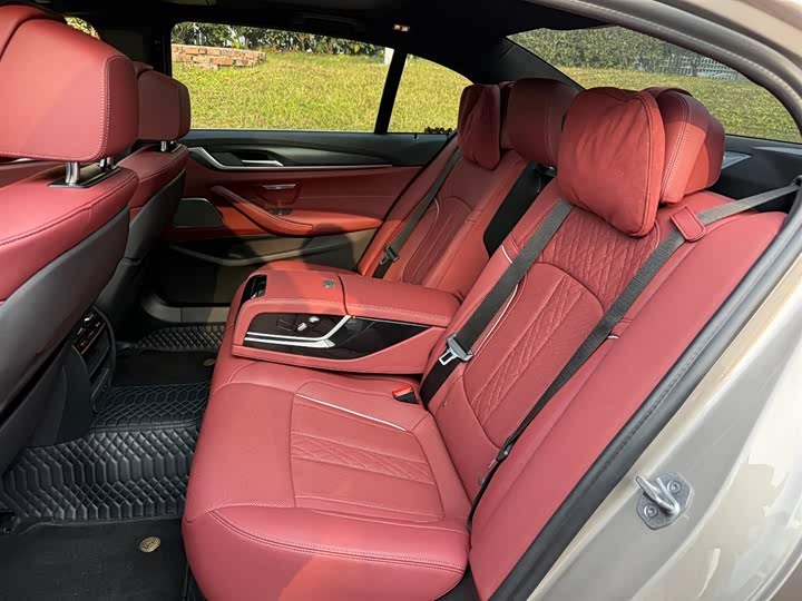 Фото 9 - BMW 5 Series Hybrid