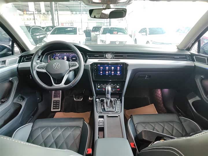 Фото 10 - Volkswagen Magotan GTE Hybrid