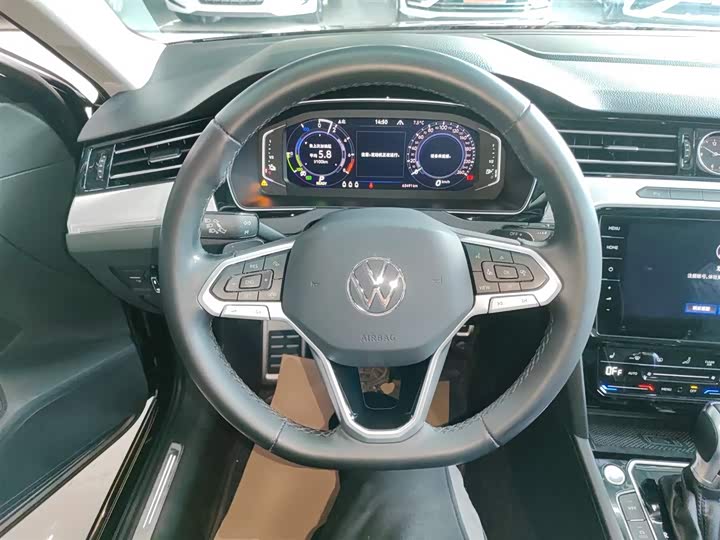 Фото 11 - Volkswagen Magotan GTE Hybrid