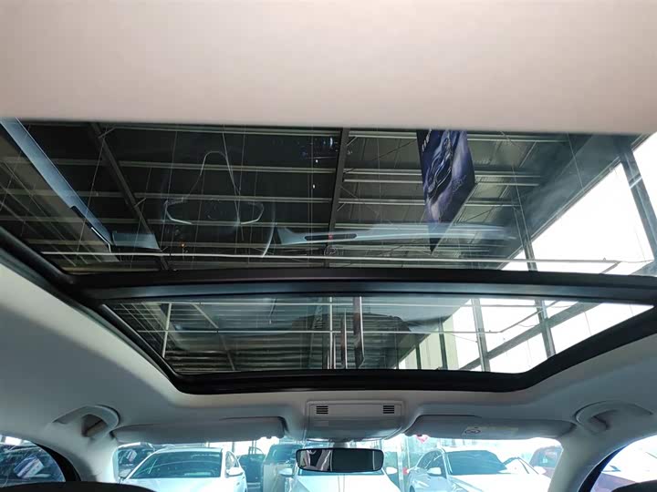 Фото 18 - Volkswagen Magotan GTE Hybrid