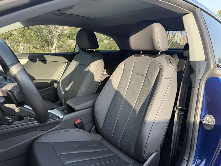 Фото 13 - Audi A5