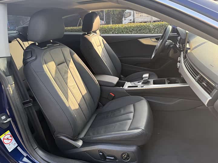 Фото 17 - Audi A5