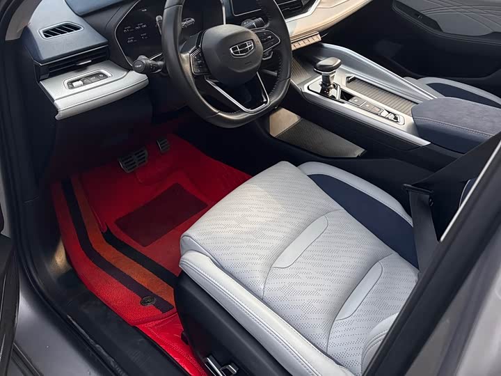 Фото 4 - Geely Preface