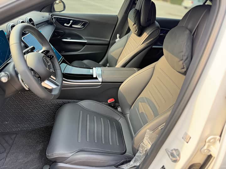 Фото 4 - Mercedes-Benz C-Class